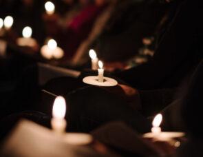 Carol service topic image
