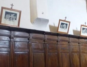 Churches that feature stations of the cross