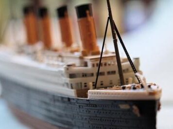 Putting others first - self-sacrifice on the Titanic